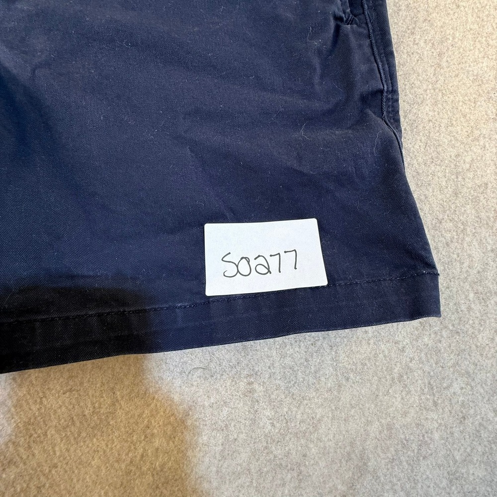 Eddie Bauer Legendwash Stretch Navy Blue Chino Shorts Womens Size 4 Solid Casual - Picture 2 of 6